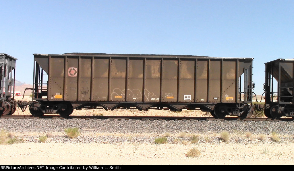 WB Unit Loaded Hooper Frt at Erie NV W-Pshr -13